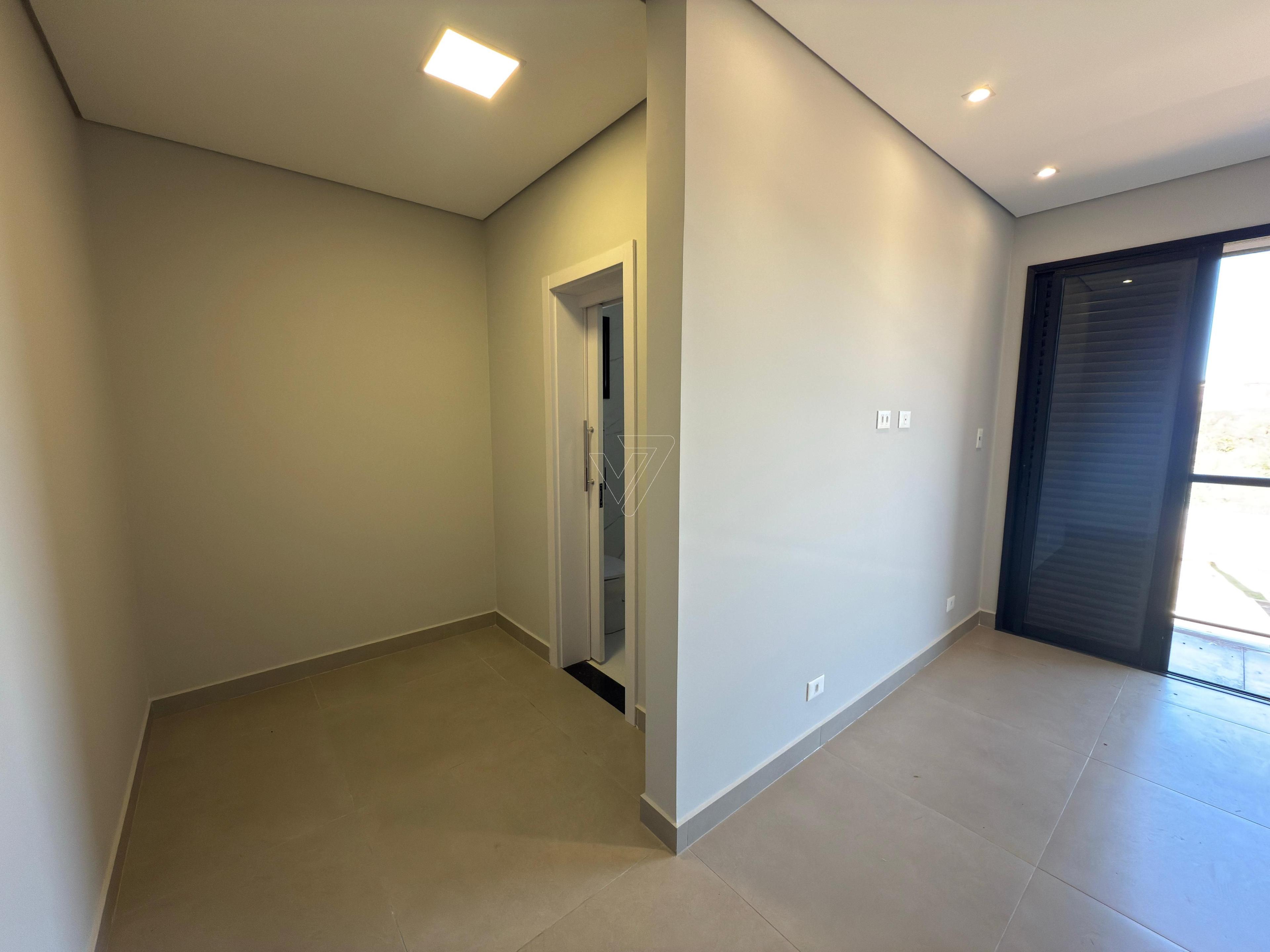 WhatsApp Image 2025-08-13 at 17.05.21 (1)